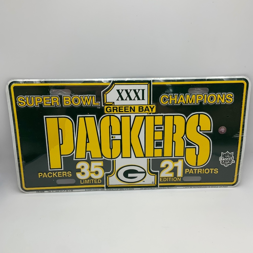 VTG Sealed Green Bay Packers Patriots Super Bowl Champs Decorative License Plate
